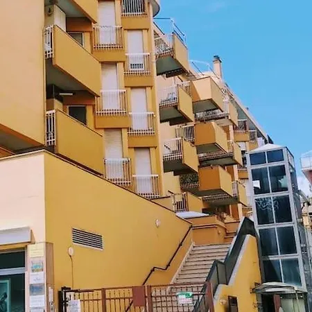Locazione Turistica Apartment *